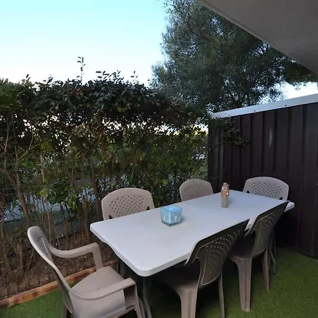 En Terrasse A 2 Pas De La * Le Grau-du-Roi